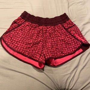Lululemon Women’s Patterned Shorts